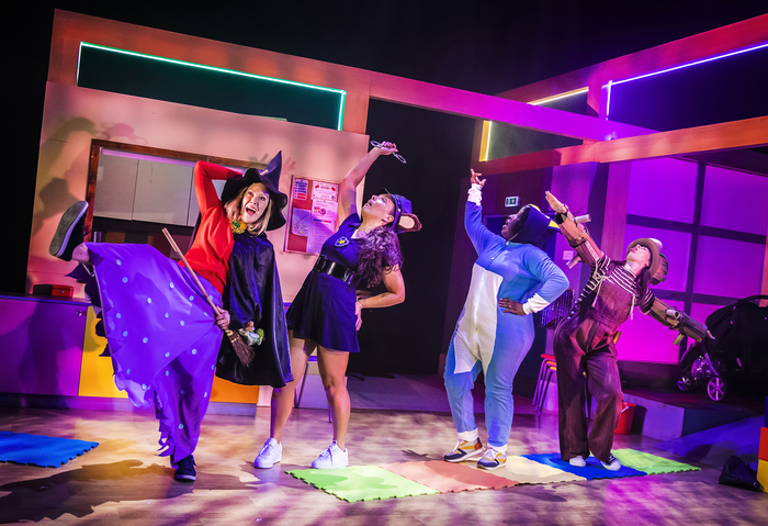 Photos: First Look at the UK Tour of THE GOOD ENOUGH MUMS CLUB Image