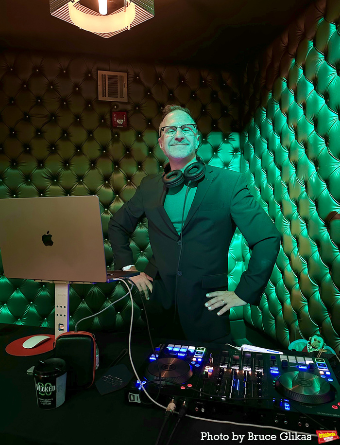 Photos: Inside the Star-Studded After Party For WICKED's 20th Anniversary Image