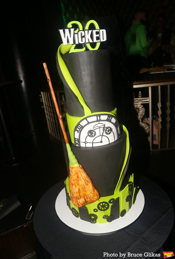 Photos: Inside the Star-Studded After Party For WICKED's 20th Anniversary Image