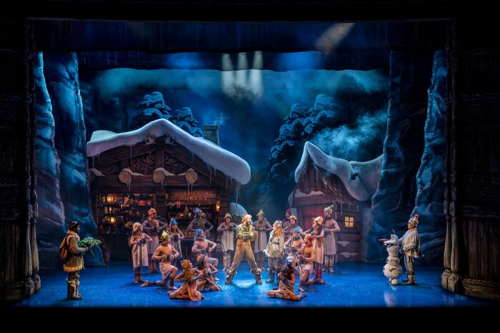 Photos: Check Out All New Photos From FROZEN in London Image