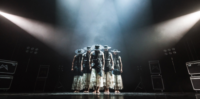 Review: MALEVO, Peacock Theatre Image