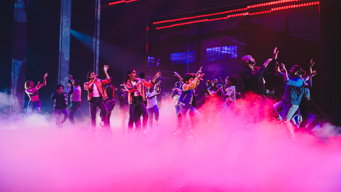Photos & Video: MJ Celebrates Halloween With Special 'Thriller' Performance Image