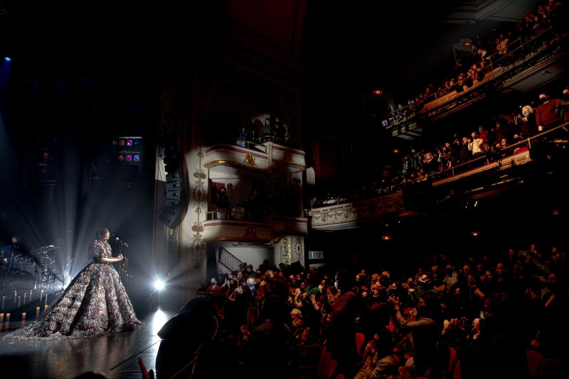 Interview: Shoshana Bean on 'Coming Home' to The Apollo Theatre For Holiday Concert Image