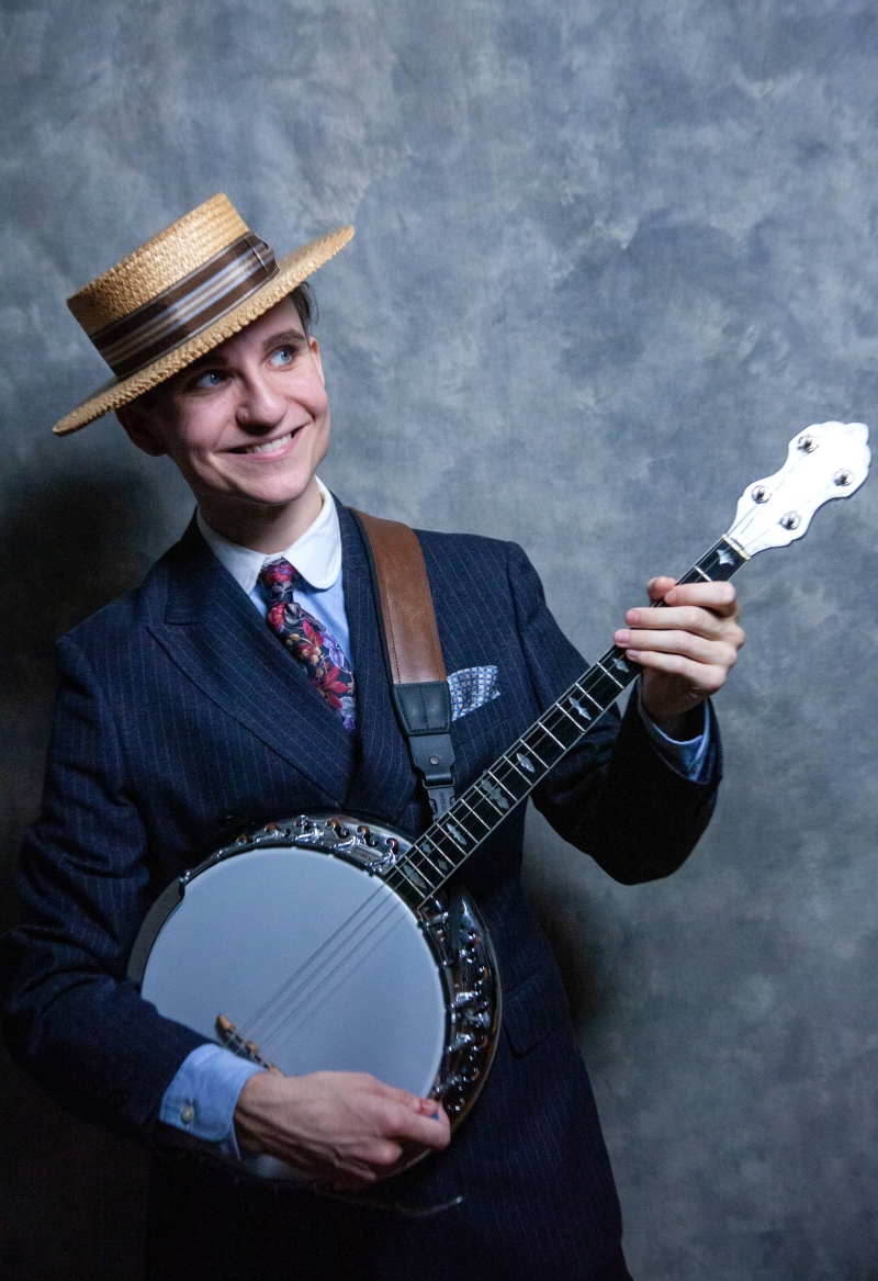 Feature: The Days Of Cabaret Gratitude - Day Nine - The Vaudevillian Image