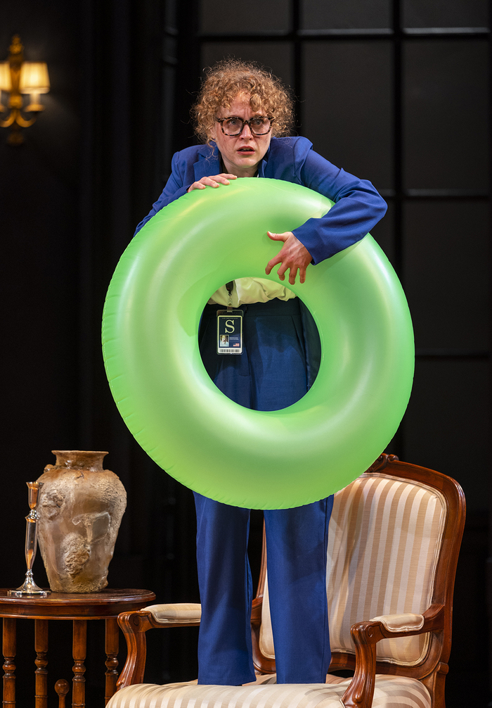 Photos: First Look at POTUS at Steppenwolf Theatre Image