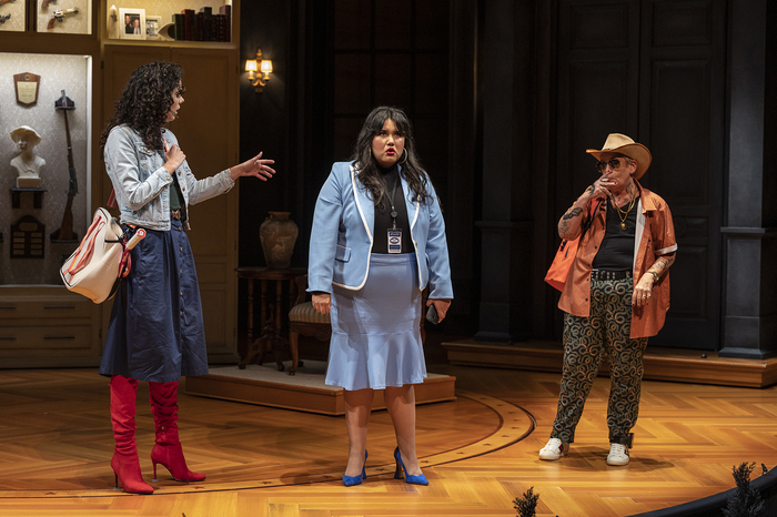 Photos: First Look at POTUS at Steppenwolf Theatre Image