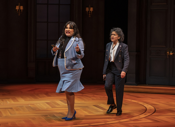 Photos: First Look at POTUS at Steppenwolf Theatre 
