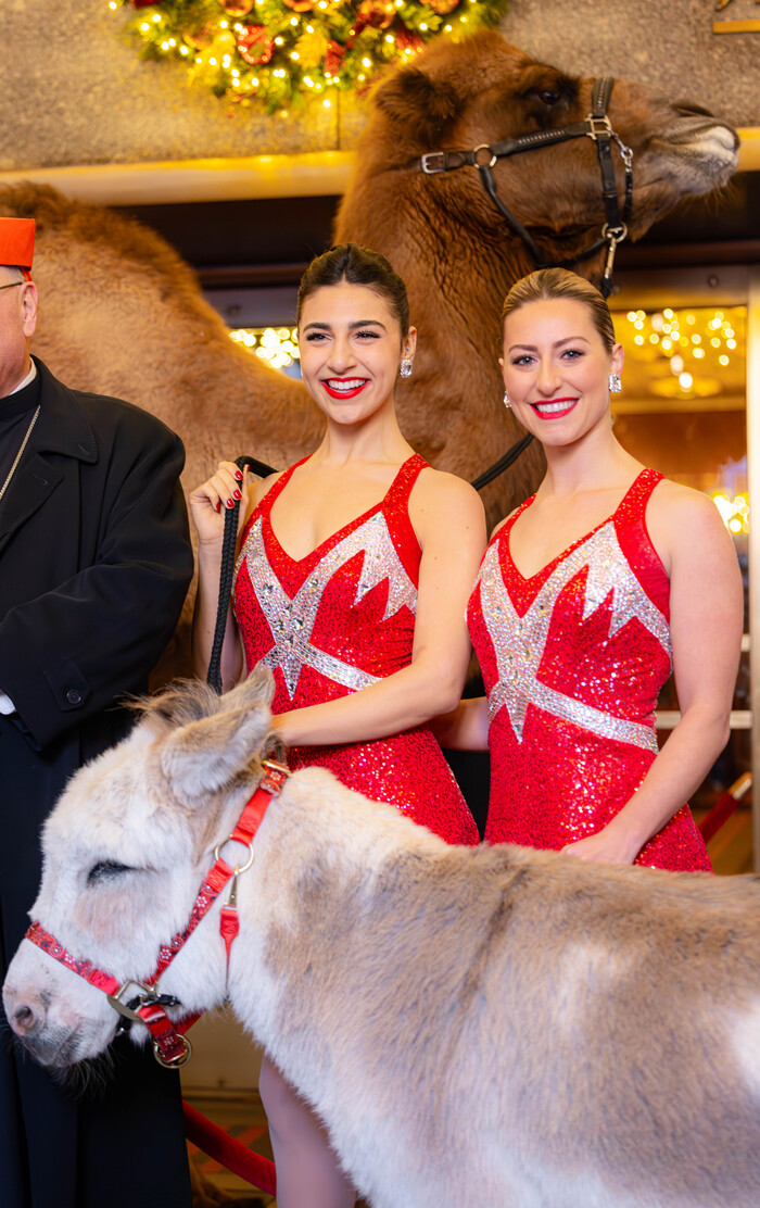 Photos: Cardinal Dolan Blesses the Animals From the 2023 Christmas Spectacular Image