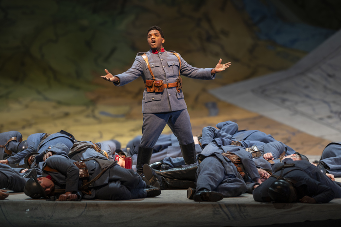 Photos: First Look at DAUGHTER OF THE REGIMENT at Lyric Opera of Chicago Image