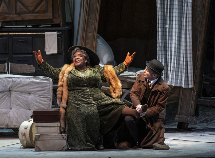 Photos: First Look at DAUGHTER OF THE REGIMENT at Lyric Opera of Chicago 