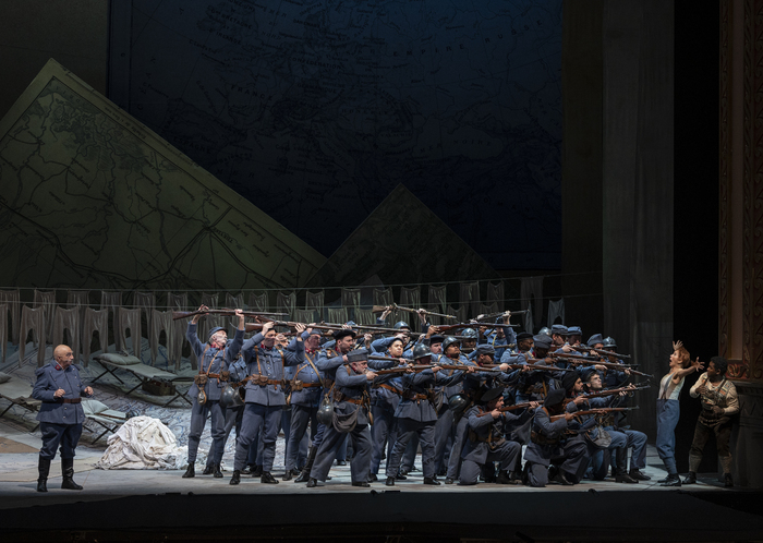 Photos: First Look at DAUGHTER OF THE REGIMENT at Lyric Opera of Chicago Image