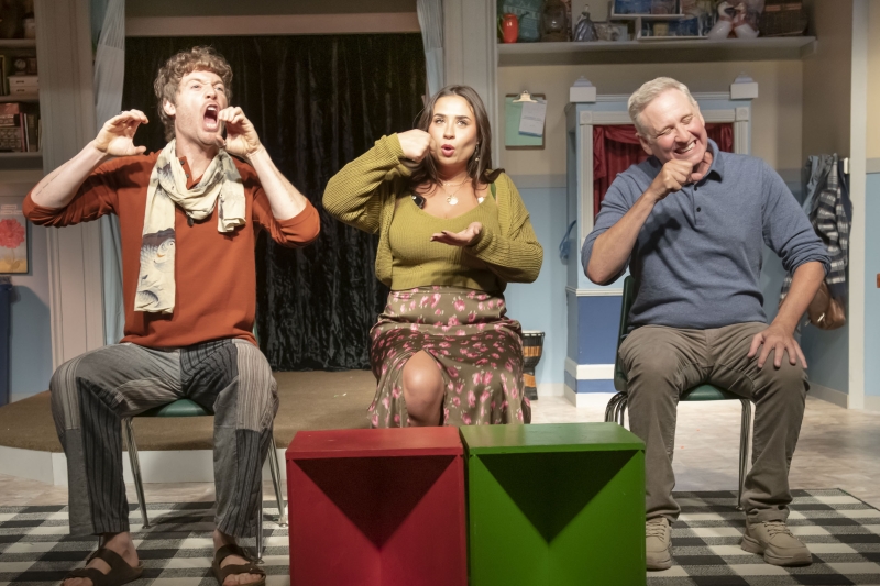 Review: THE THANKSGIVING PLAY at Dezart Performs Image