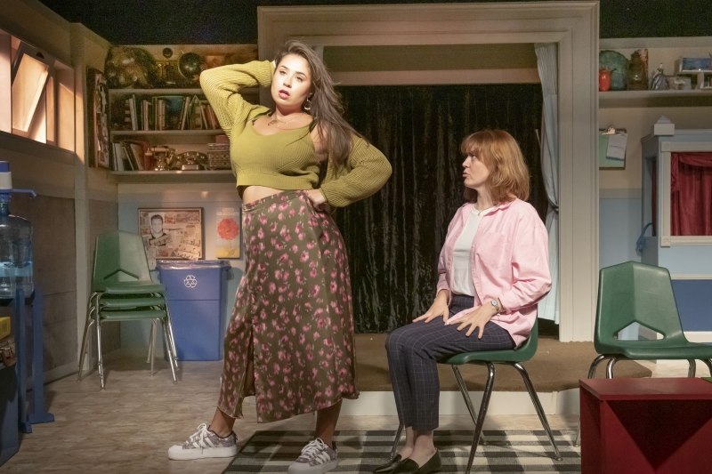 Review: THE THANKSGIVING PLAY at Dezart Performs Image