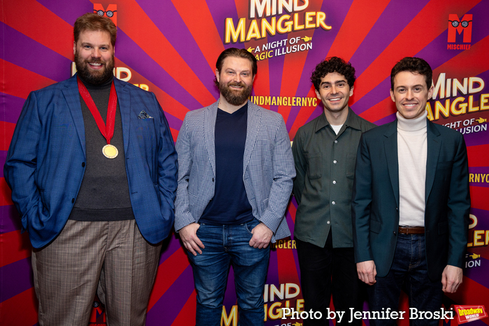 Photos: MIND MANGLER Company Is Getting Ready to Hit the Stage Image