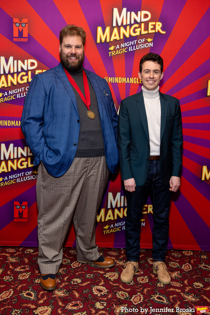 Photos: MIND MANGLER Company Is Getting Ready to Hit the Stage Image