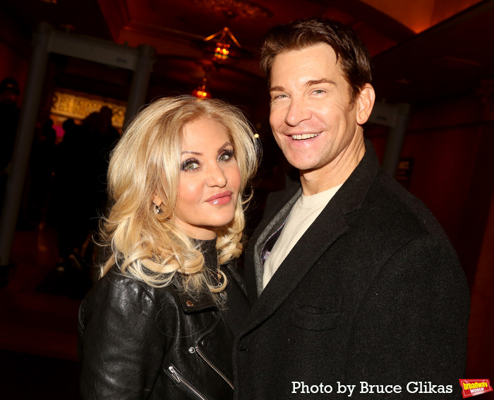 Photos: Rhea Perlman, Mark Ruffalo And More Turn Out As I NEED THAT Opens On Broadway! Image