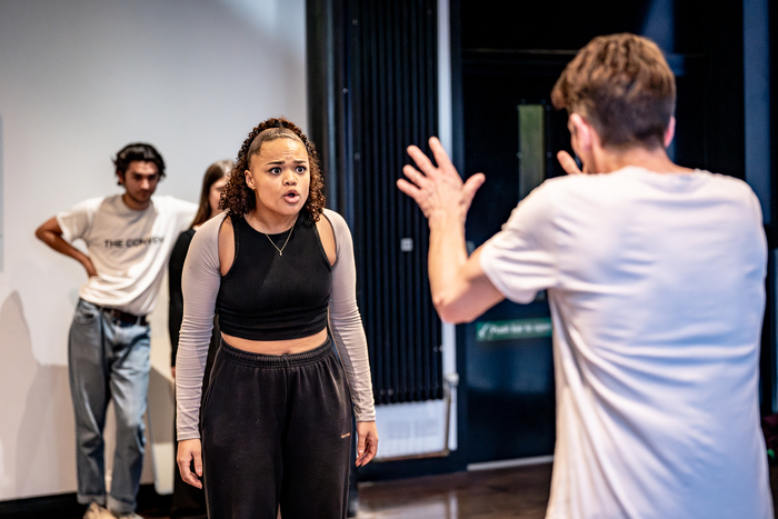 Photos: Inside Rehearsal For ALADDIN Pantomime at Hackney Empire Image