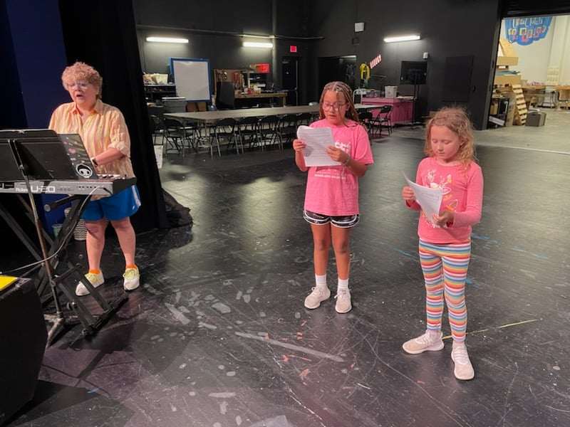Interview: Wyatt Hamilton, Evanee Dra'a Dokes, Lily Hirscheider, Zynlee Anderson, Raegan Lipsey of DISNEY'S FROZEN at North Little Rock High School Performing Arts Center 