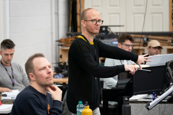 George Strickland (Rehearsal Pianist), Nikolai Foster (Director), Ben van Tienen (Mus Photo