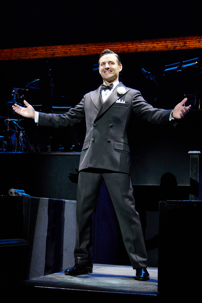 Photos: First Look at Max von Essen and Max Clayton in CHICAGO on Broadway Image