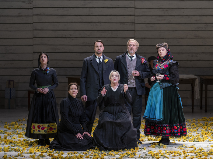 Photos: First Look at Janáček's JENŮFA at Lyric Opera of Chicago Image