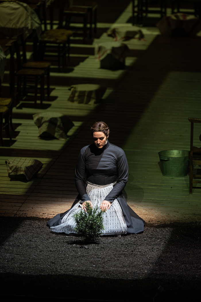 Photos: First Look at Janáček's JENŮFA at Lyric Opera of Chicago Image