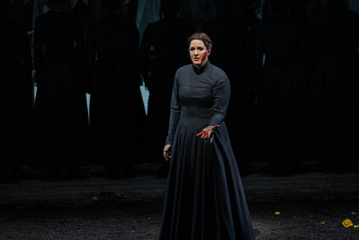 Photos: First Look at Janáček's JENŮFA at Lyric Opera of Chicago Image