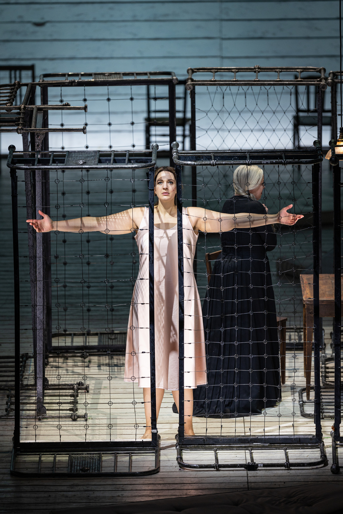 Photos: First Look at Janáček's JENŮFA at Lyric Opera of Chicago Image