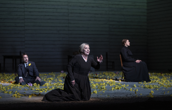 Photos: First Look at Janáček's JENŮFA at Lyric Opera of Chicago Image