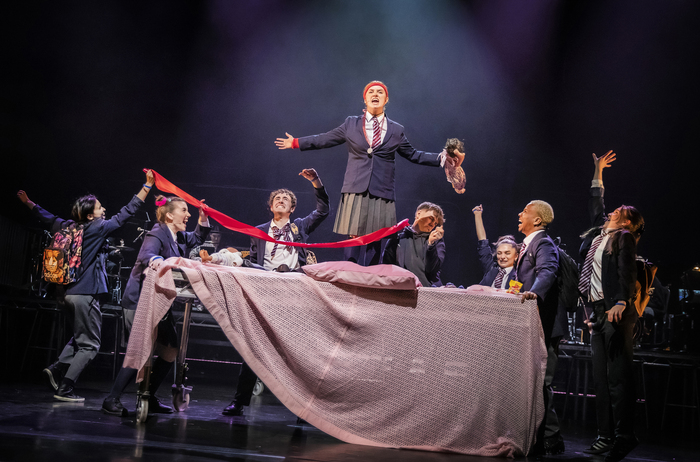 Photos: First Look at BABIES at the Shaftesbury Theatre; Final Performance Tonight Image
