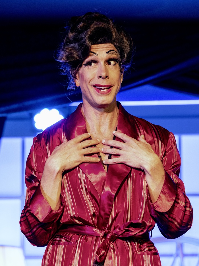 Photos: First Look at MAKE ME GORGEOUS! at Playhouse 46 St. Luke's Image
