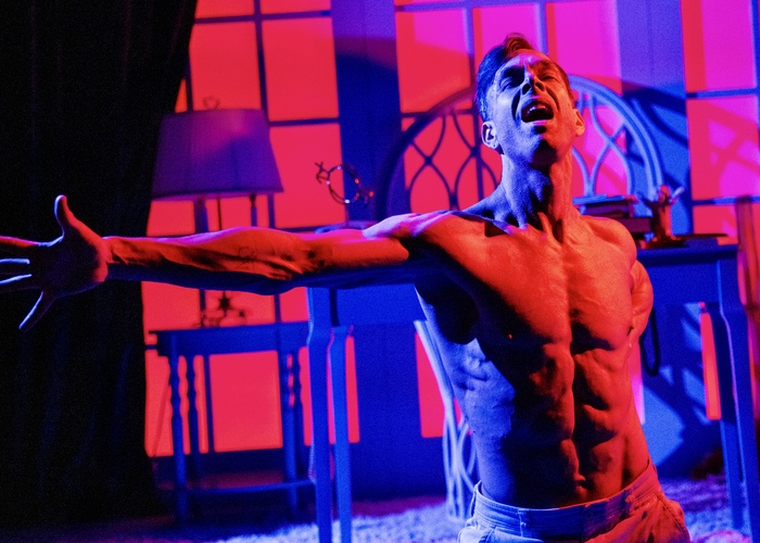 Photos: First Look at MAKE ME GORGEOUS! at Playhouse 46 St. Luke's Image