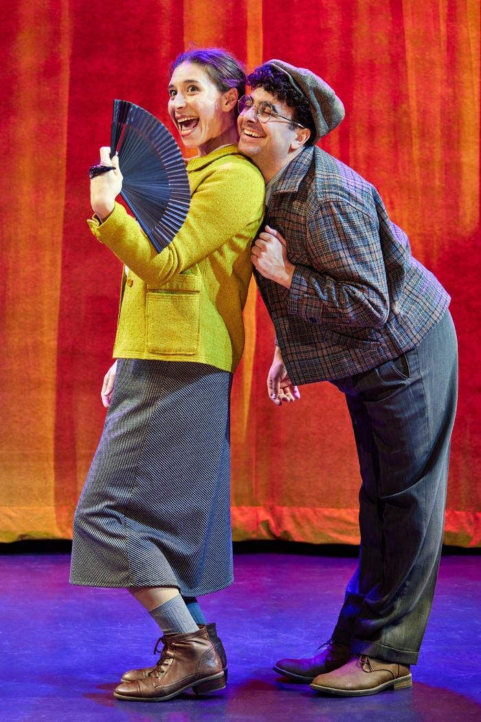 Photos: Get a First Look at National Yiddish Theatre Folksbiene's AMID FALLING WALLS Image
