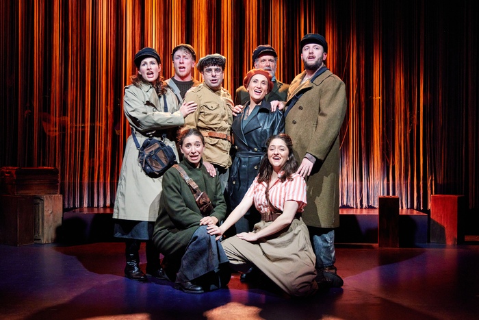 Photos: Get a First Look at National Yiddish Theatre Folksbiene's AMID FALLING WALLS Image