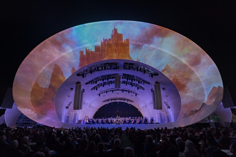 Review: The San Diego Symphony Orchestra Performs in the California Festival at The Rady Shell Image