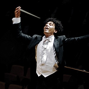 Review: The San Diego Symphony Orchestra Performs in the California Festival at The Rady Shell Image