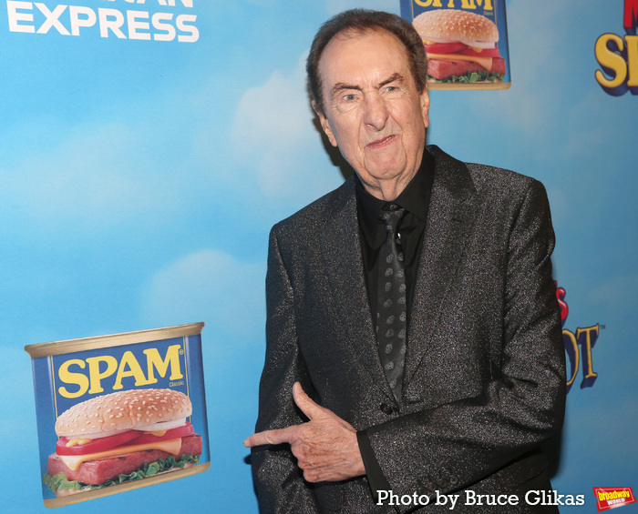 Photos: On the Red Carpet at SPAMALOT Opening Night Image