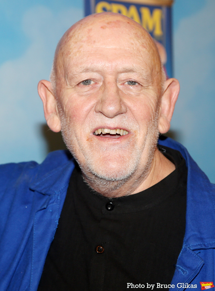 Photos: On the Red Carpet at SPAMALOT Opening Night Image