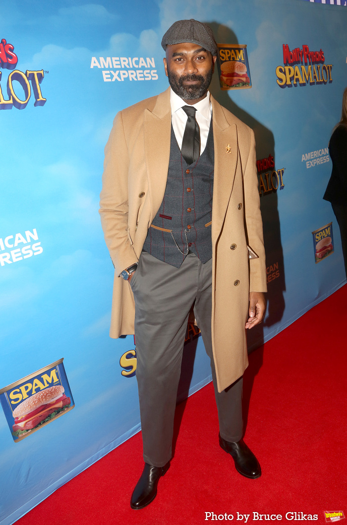 Photos: On the Red Carpet at SPAMALOT Opening Night Image