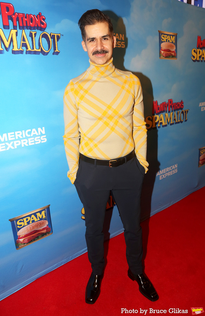 Photos: On the Red Carpet at SPAMALOT Opening Night Image