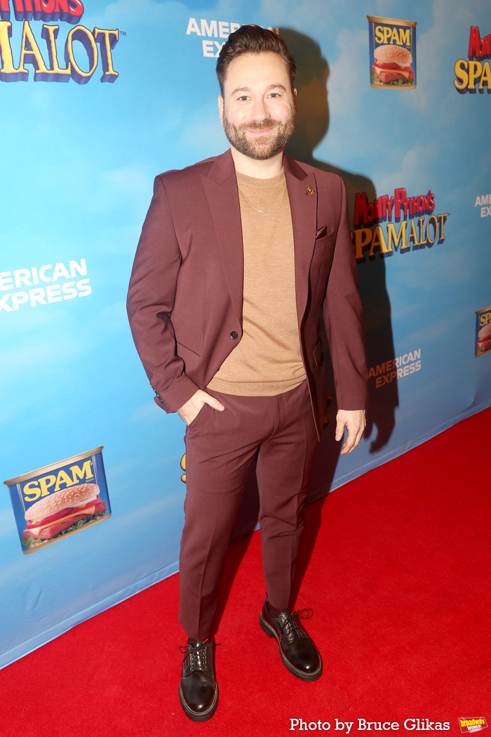 Photos: On the Red Carpet at SPAMALOT Opening Night Image