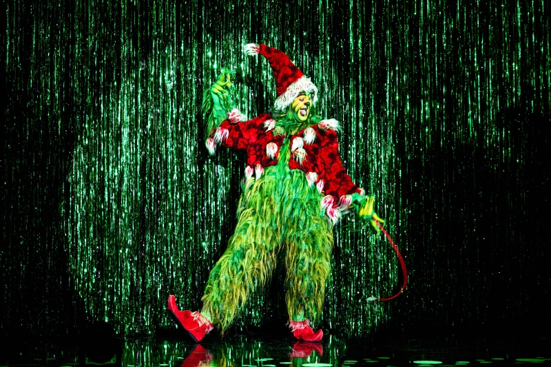 Review: HOW THE GRINCH STOLE CHRISTMAS! THE MUSICAL Brings the Magic of Dr. Seuss from the Page to the Stage! 