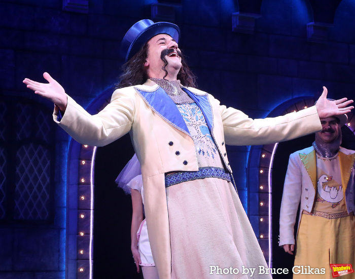 Photos: Get a Look at SPAMALOT Opening Night Bows! Image