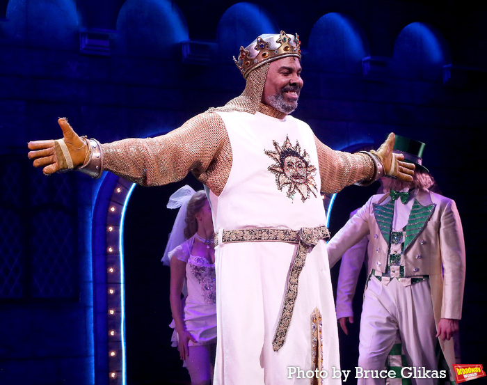 Photos: Get a Look at SPAMALOT Opening Night Bows! Image