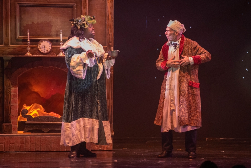 Review: A CHRISTMAS CAROL: THE MUSICAL at Dutch Apple Dinner Theatre 