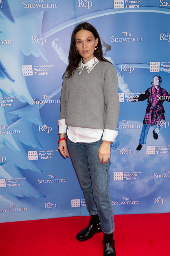 Photos: Stars Arrive at the Opening of THE SNOWMAN at the Peacock Theatre Image