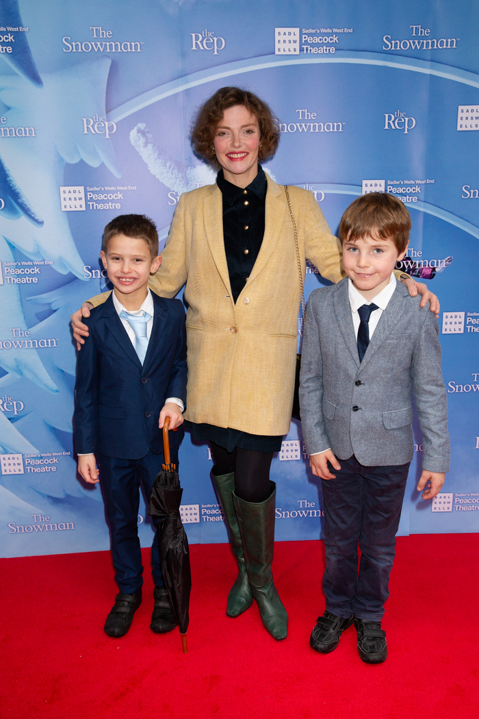Photos: Stars Arrive at the Opening of THE SNOWMAN at the Peacock Theatre Image