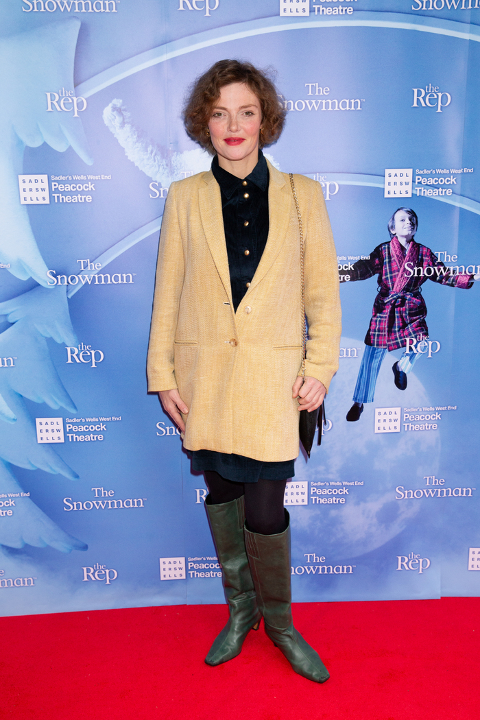 Photos: Stars Arrive at the Opening of THE SNOWMAN at the Peacock Theatre Image