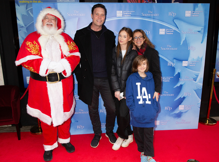 Photos: Stars Arrive at the Opening of THE SNOWMAN at the Peacock Theatre Image