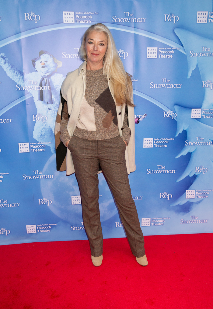 Photos: Stars Arrive at the Opening of THE SNOWMAN at the Peacock Theatre Image